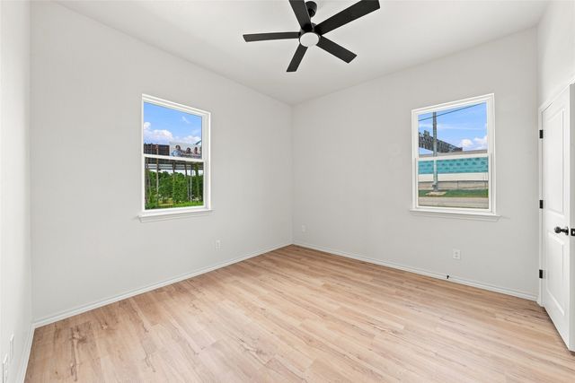 1022 E 9th Street, Dallas, TX 75203