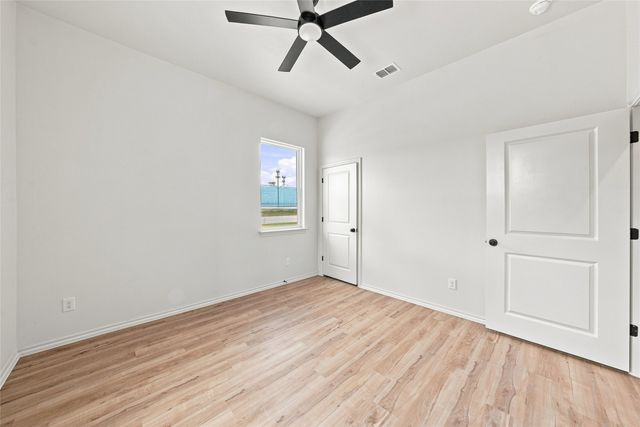 1022 E 9th Street, Dallas, TX 75203