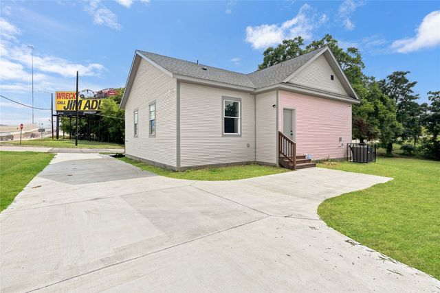 1022 E 9th Street, Dallas, TX 75203
