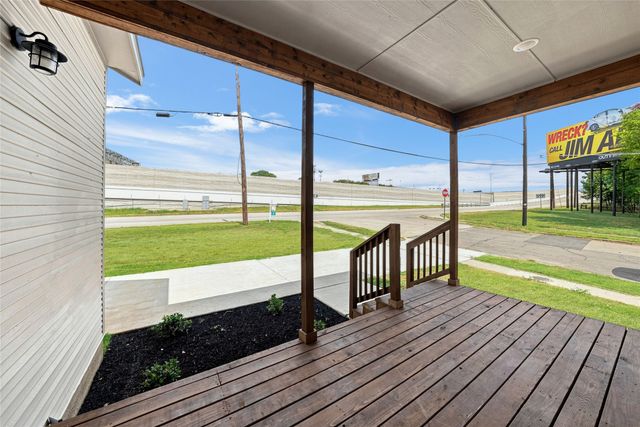 1022 E 9th Street, Dallas, TX 75203