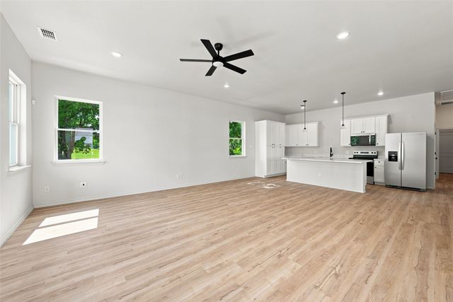 1022 E 9th Street, Dallas, TX 75203