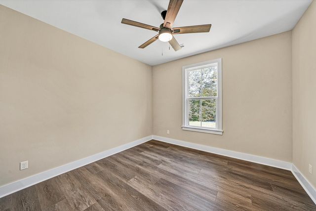 200 Cambridge CT, Hardy, VA 24101