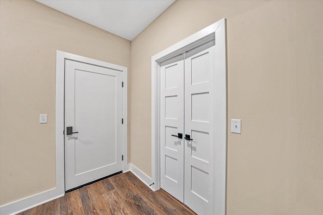 200 Cambridge CT, Hardy, VA 24101