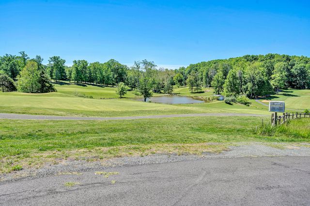 200 Cambridge CT, Hardy, VA 24101