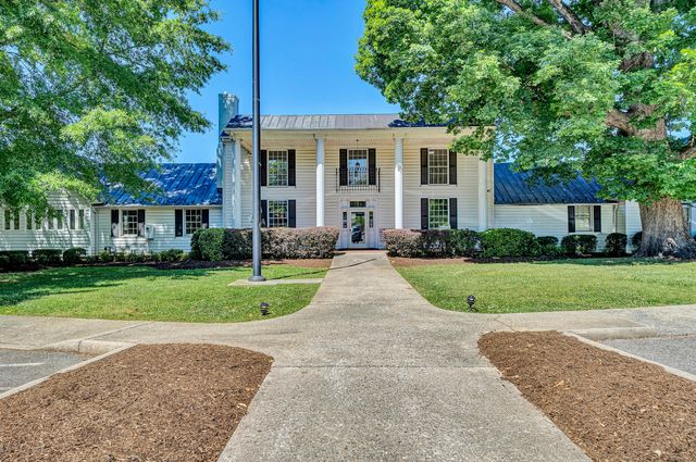 200 Cambridge CT, Hardy, VA 24101