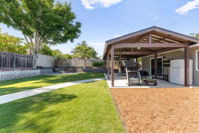 3023 Linda Dr, Oceanside, CA 92056