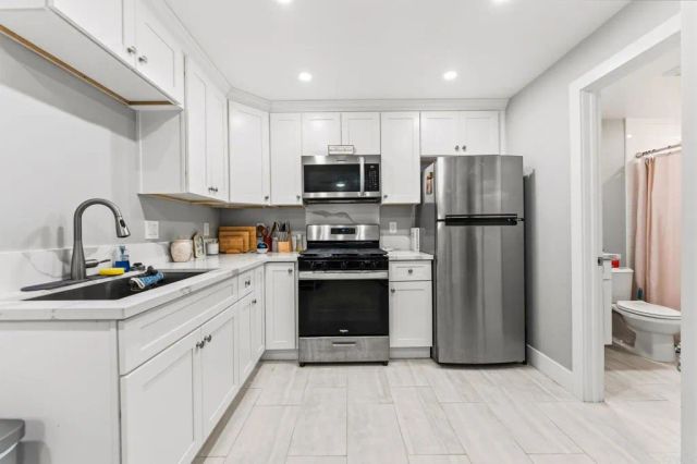 3023 Linda Dr, Oceanside, CA 92056