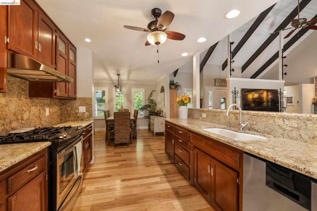 20581 Gerber Rd, Tuolumne, CA 95379