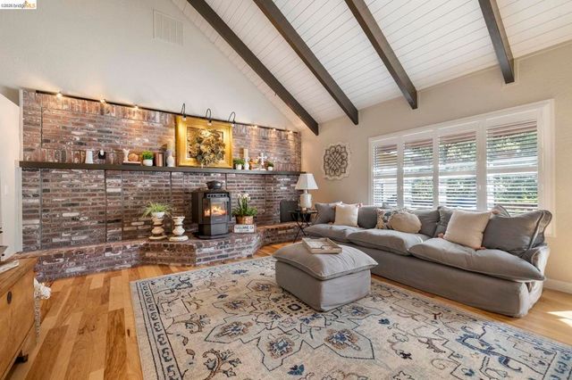 20581 Gerber Rd, Tuolumne, CA 95379