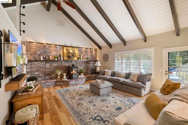 20581 Gerber Rd, Tuolumne, CA 95379