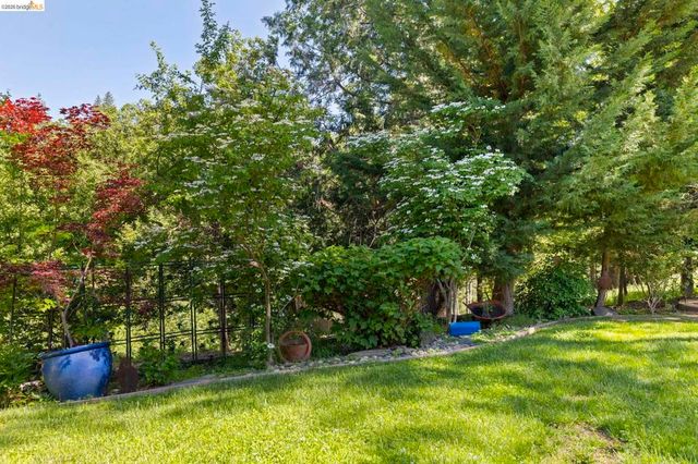 20581 Gerber Rd, Tuolumne, CA 95379