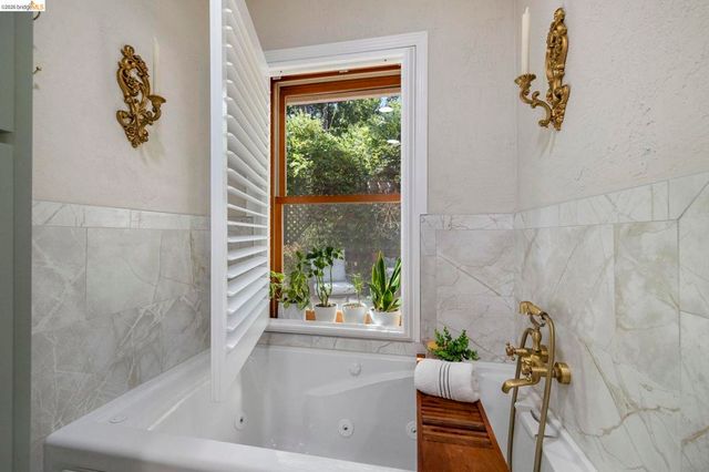 20581 Gerber Rd, Tuolumne, CA 95379