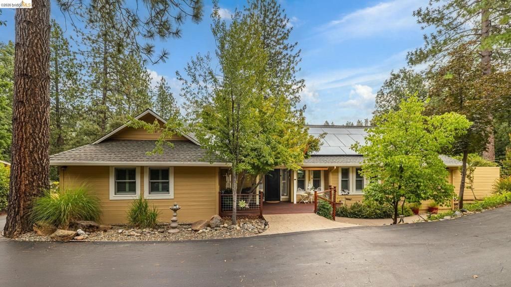 20581 Gerber Rd, Tuolumne, CA 95379
