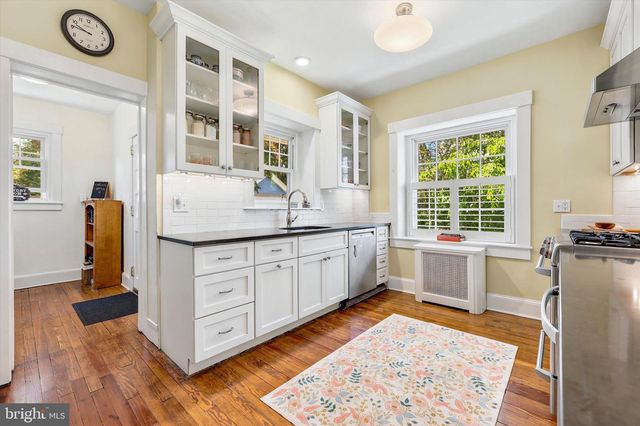 520 N ESSEX AVE, Narberth, PA 19072