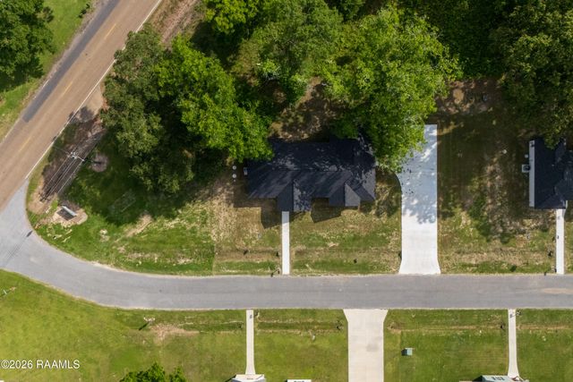 1009 Timber Trails Road, Breaux Bridge, LA 70517
