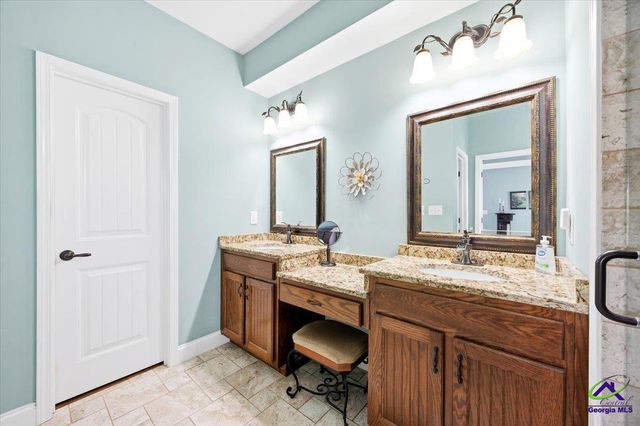 128 Mary Lou Drive, Byron, GA 31008