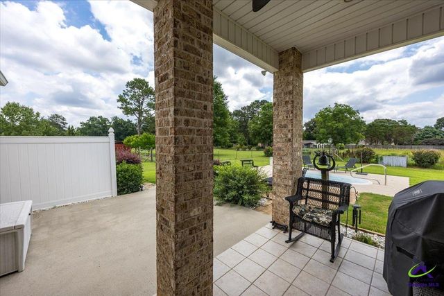128 Mary Lou Drive, Byron, GA 31008