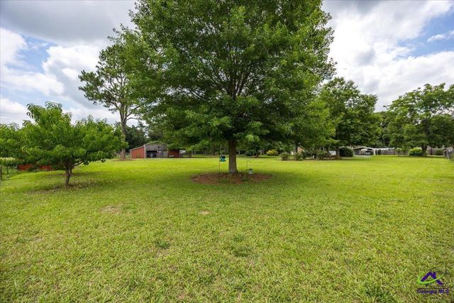128 Mary Lou Drive, Byron, GA 31008