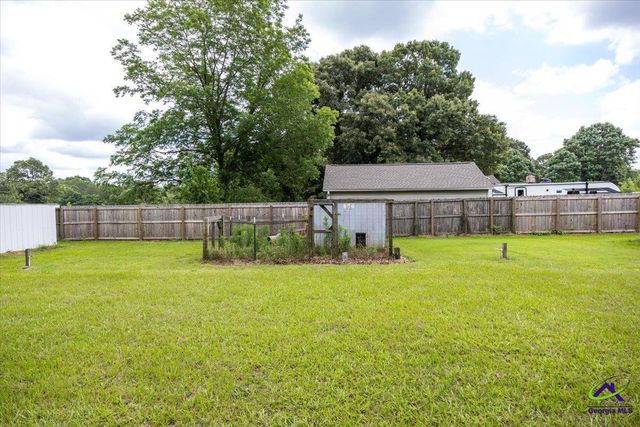 128 Mary Lou Drive, Byron, GA 31008