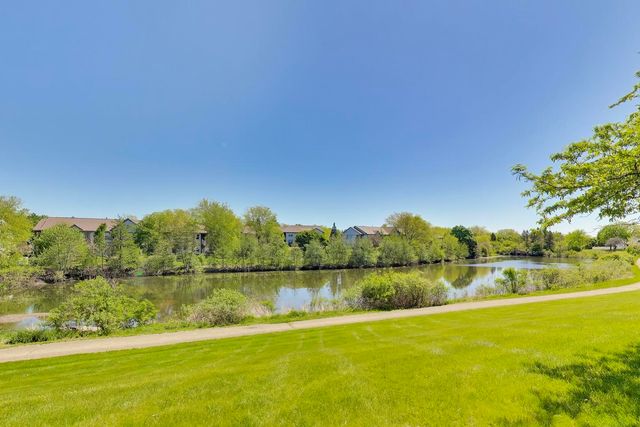 1643 Penny Lane, Crystal Lake, IL 60014