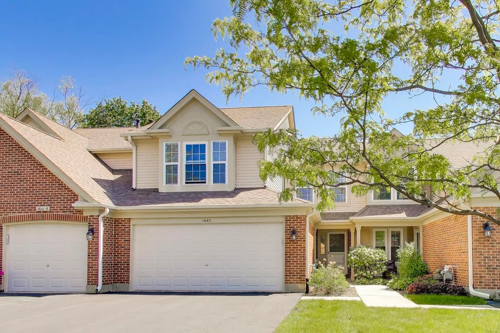 1643 Penny Lane, Crystal Lake, IL 60014