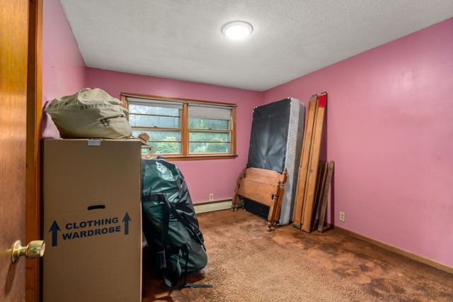 10 Everett St, Maynard, MA 01754