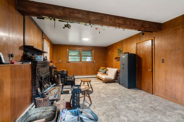 10 Everett St, Maynard, MA 01754