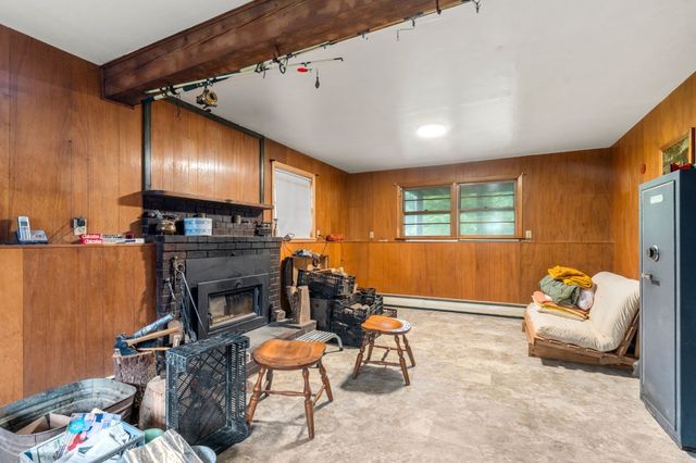 10 Everett St, Maynard, MA 01754