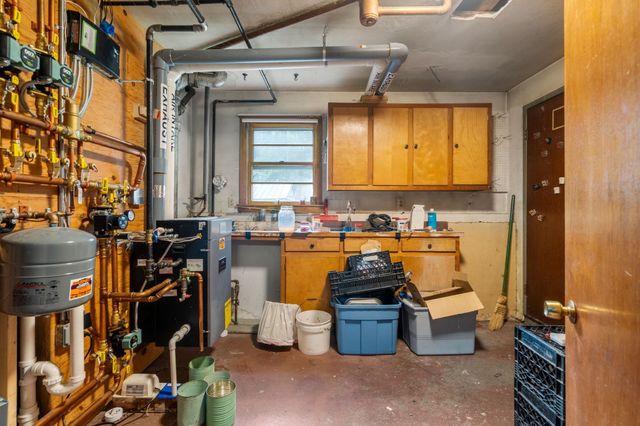 10 Everett St, Maynard, MA 01754