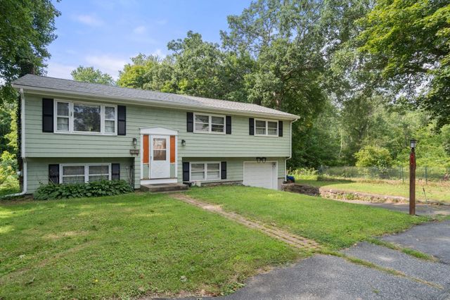 10 Everett St, Maynard, MA 01754