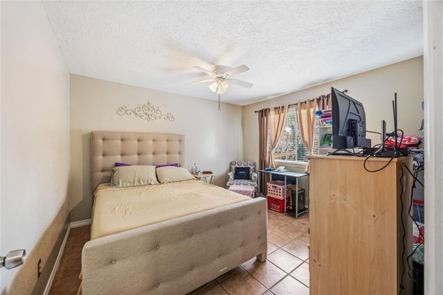 9206 Homeland Drive, Houston, TX 77083