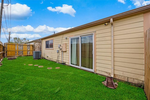 9206 Homeland Drive, Houston, TX 77083