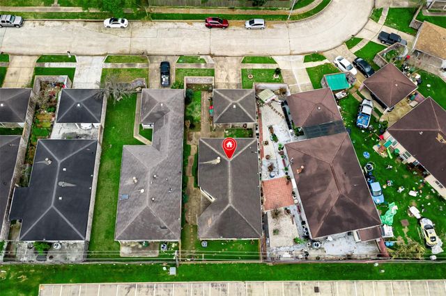 9206 Homeland Drive, Houston, TX 77083