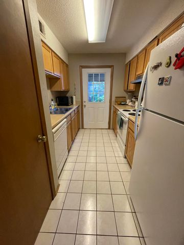 1008 Pineview Boulevard D, Fort Walton Beach, FL 32547