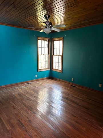 9923 E Bend Road, Burlington, KY 41005