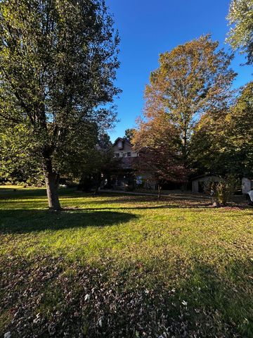 9923 E Bend Road, Burlington, KY 41005