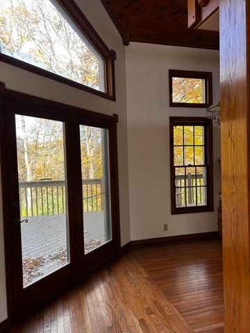 9923 E Bend Road, Burlington, KY 41005