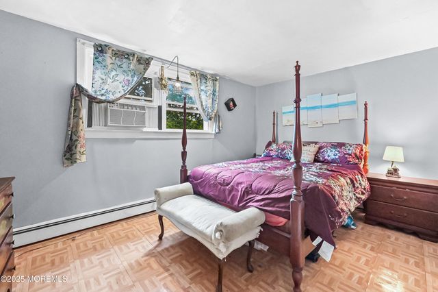1 Hobart Street, Keyport, NJ 07735