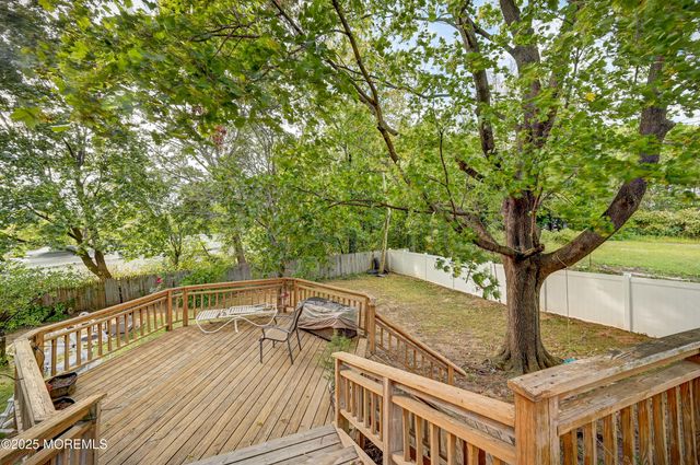 1 Hobart Street, Keyport, NJ 07735