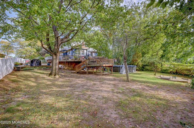 1 Hobart Street, Keyport, NJ 07735