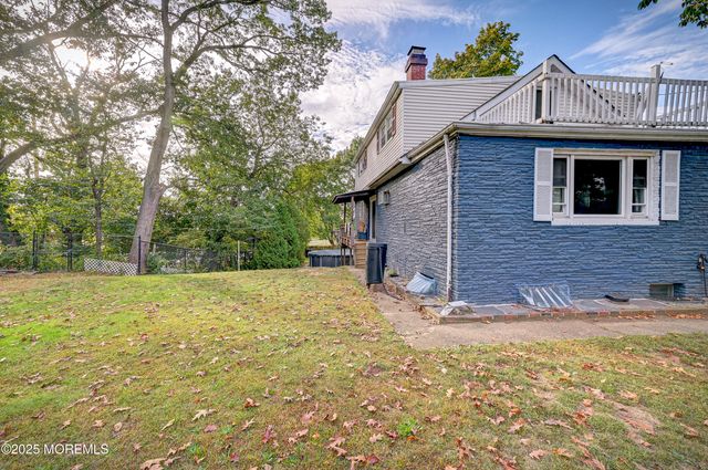 1 Hobart Street, Keyport, NJ 07735