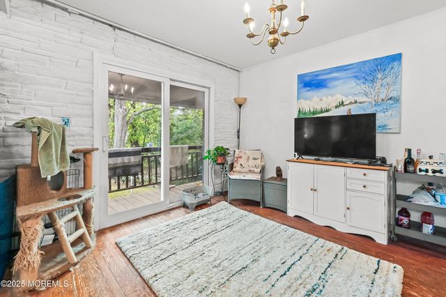 1 Hobart Street, Keyport, NJ 07735