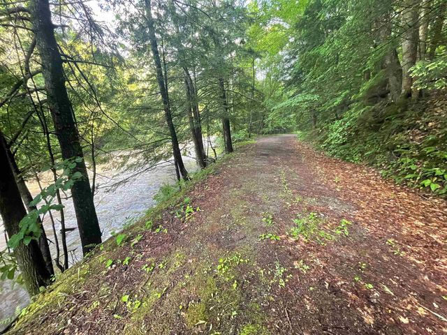 466 Estey Lane, Windsor, VT 05089