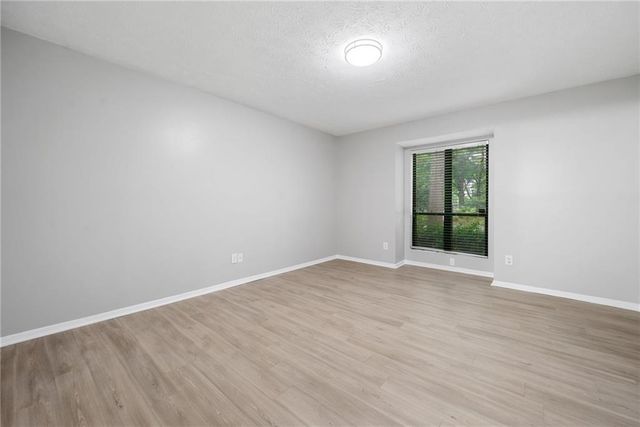 113 Tuxworth Circle, Decatur, GA 30033