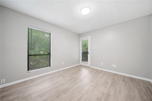 113 Tuxworth Circle, Decatur, GA 30033