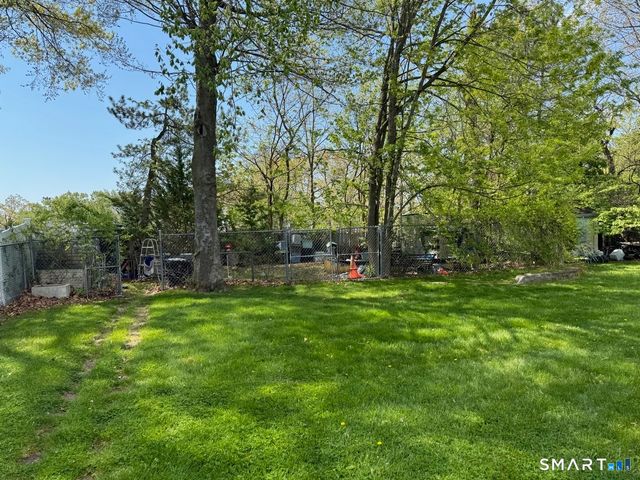 81 Arnold Drive, East Hartford, CT 06108
