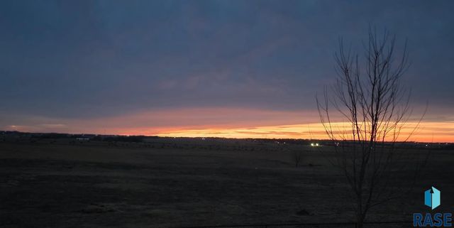 1305 S Gill Ave Avenue, Sioux Falls, SD 57106