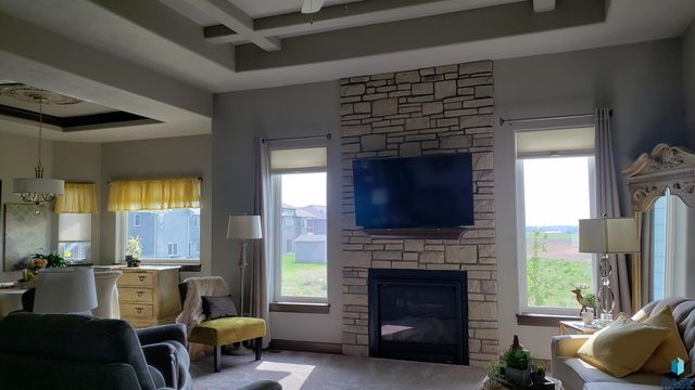 1305 S Gill Ave Avenue, Sioux Falls, SD 57106