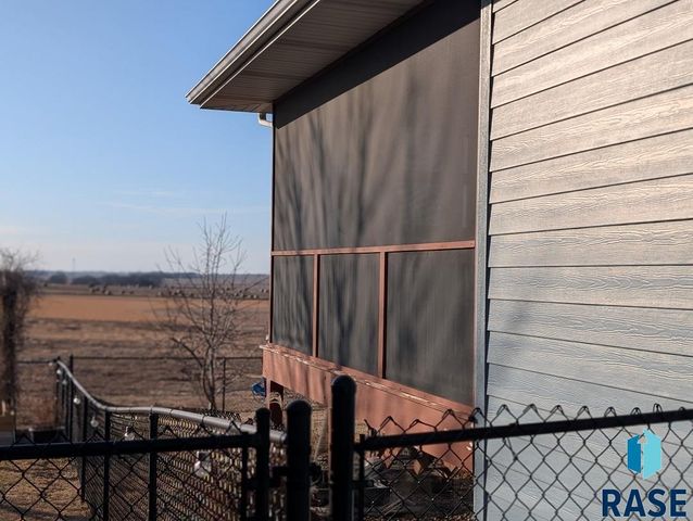 1305 S Gill Ave Avenue, Sioux Falls, SD 57106