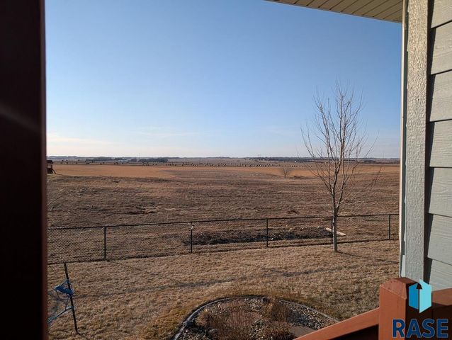 1305 S Gill Ave Avenue, Sioux Falls, SD 57106